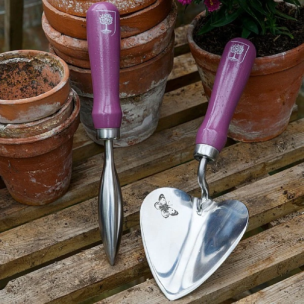 Burgon & Ball RHS Asteraceae Planting Trowel & Dibber Gift Set 5 Burgon & Ball RHS Asteraceae Planting Trowel & Dibber Gift Set - Image 5